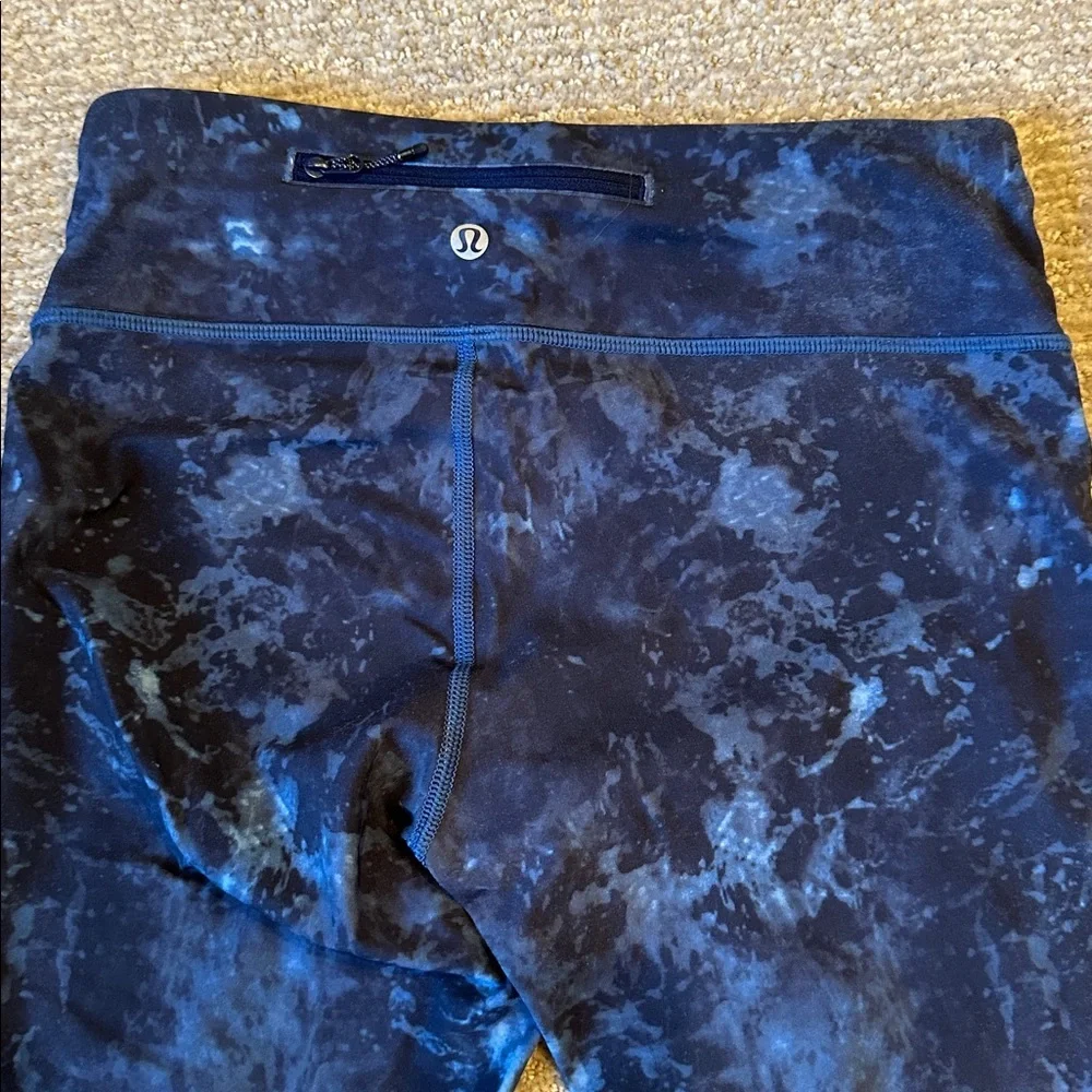 Lululemon Blue Cropped Leggings Small EUC